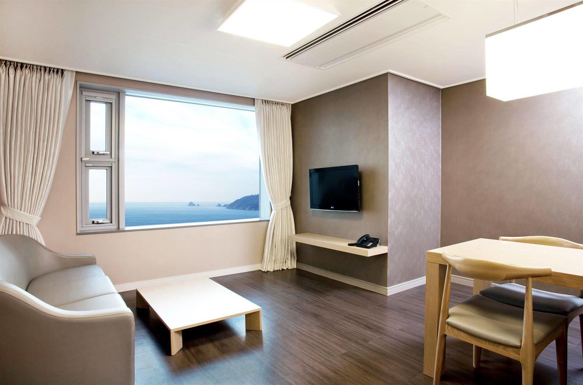 Hanwha Resort Haeundae Пусан Екстериор снимка